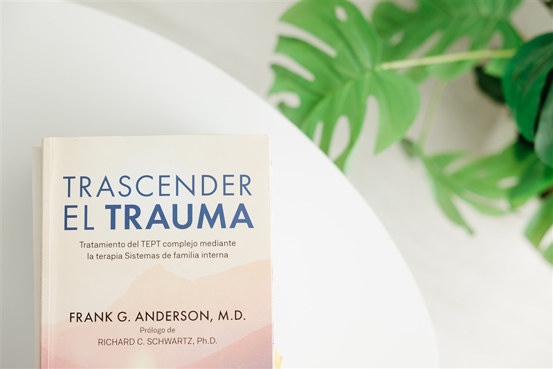 terapeuta hombre trauma